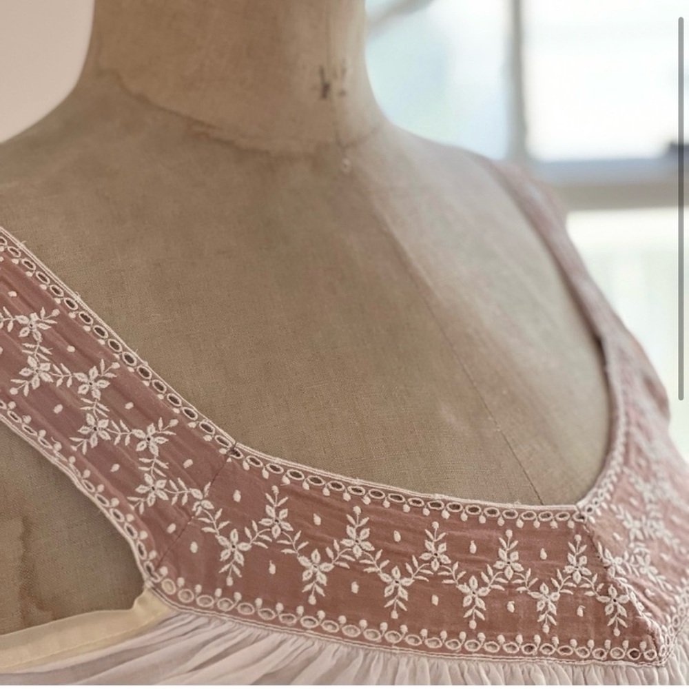 Vintage Camisole Top Powder Pink Embroidered Straps Size XS - Picture 3 of 9